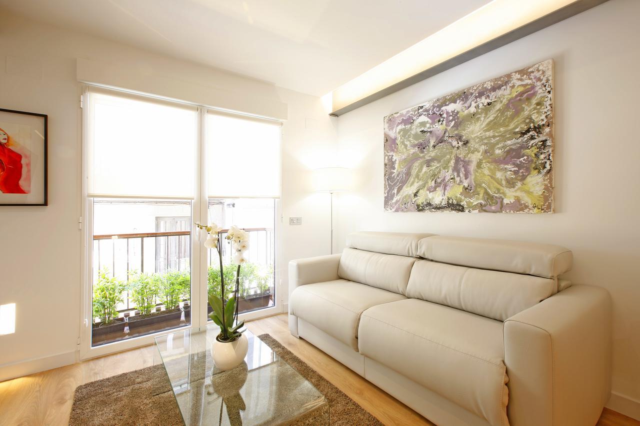Gran Via Suites Madrid Exteriör bild