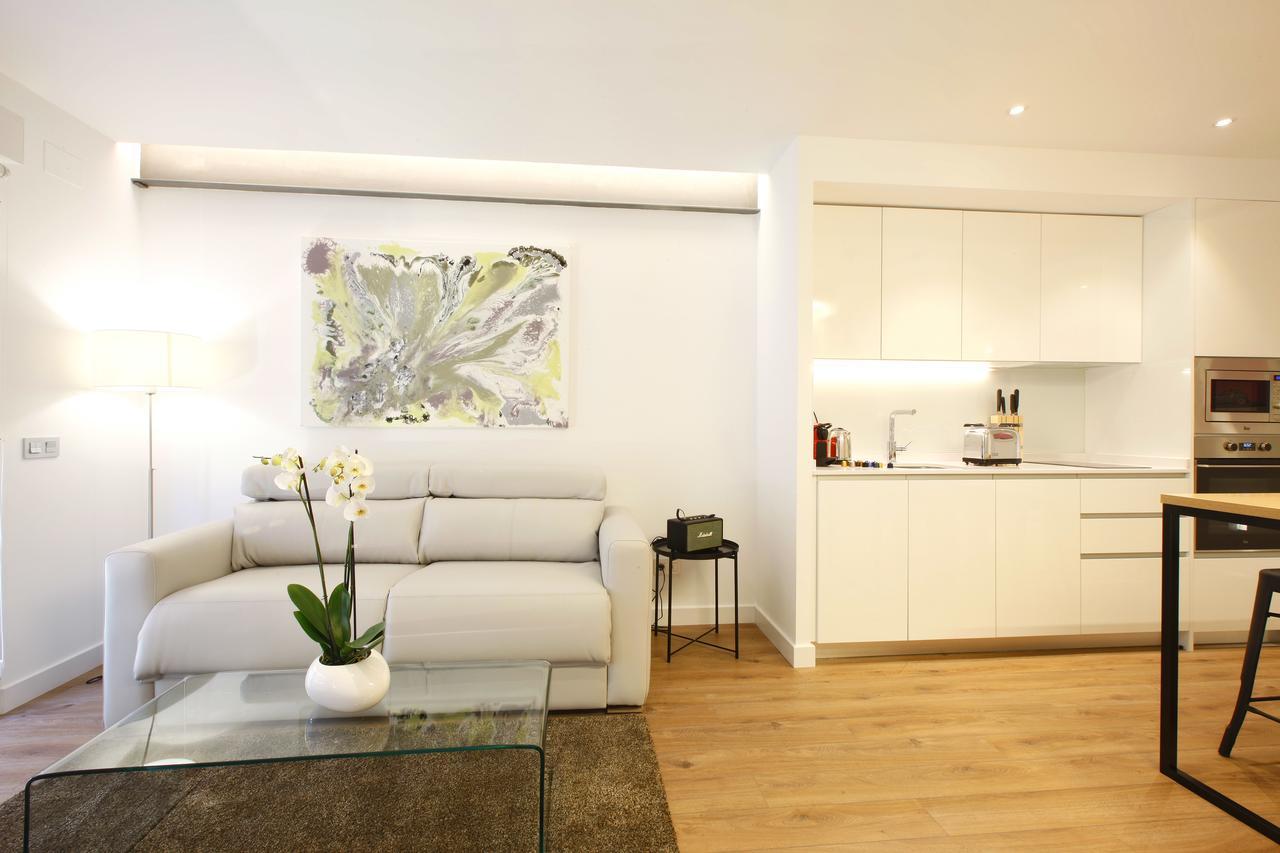 Gran Via Suites Madrid Exteriör bild